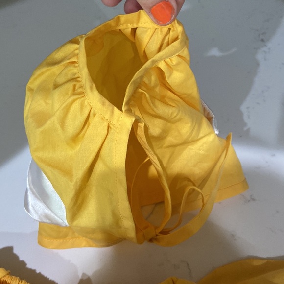 Baby chick hatching from an egg Halloween Costume Mullins Square infant - 25lbs - Picture 3 of 11